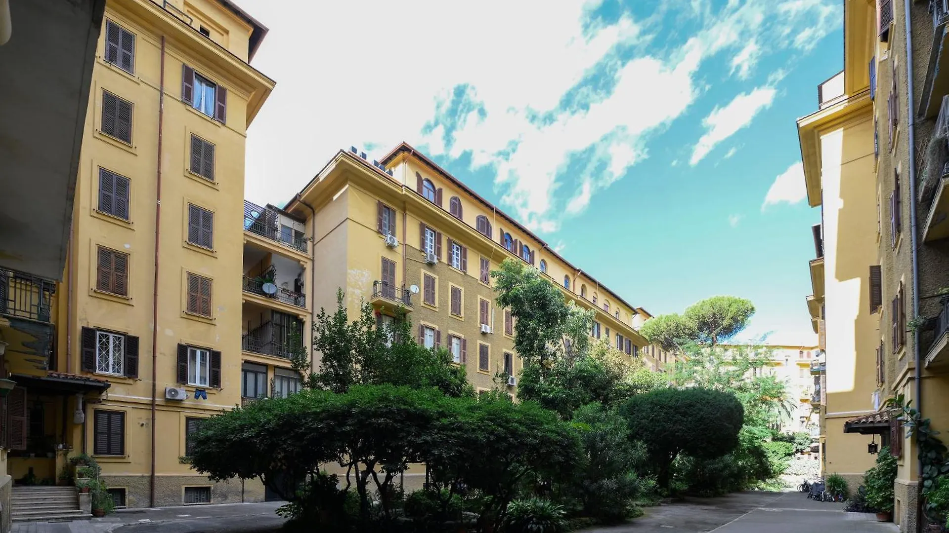 Ferrari 12 Apartment - Vaticano Rome 0*,